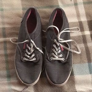 low top vans